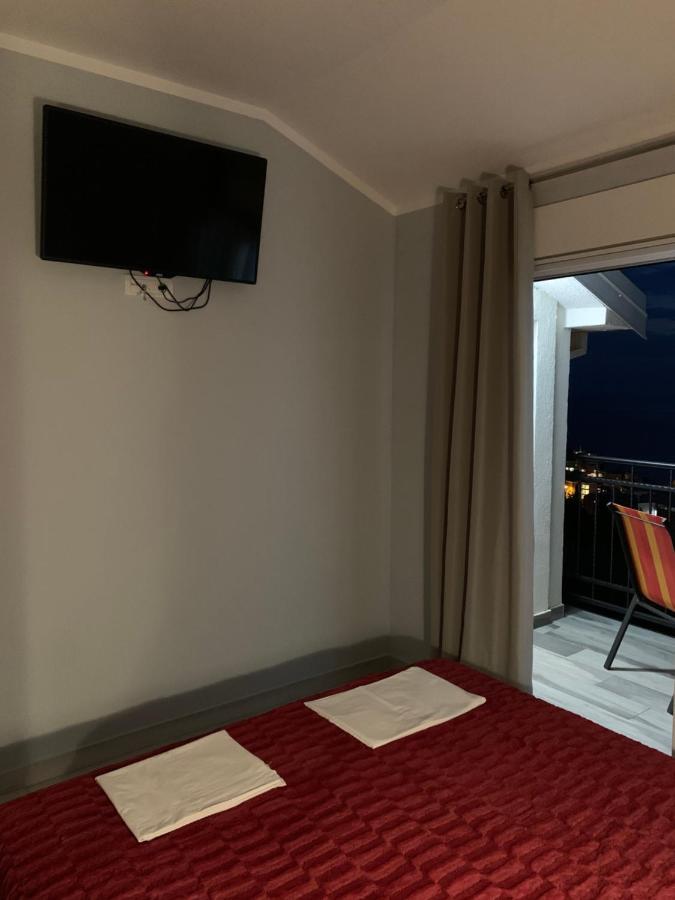 Apartments Mm Свети Стефан Екстериор снимка