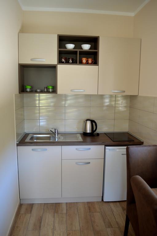 Apartments Mm Свети Стефан Екстериор снимка